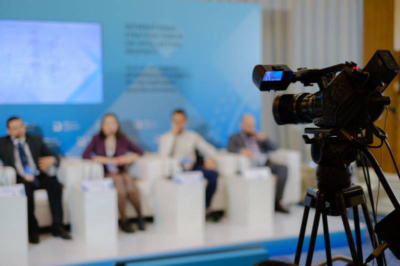 LiveWebinar <span class="font-weight-bold">Personalized</span>